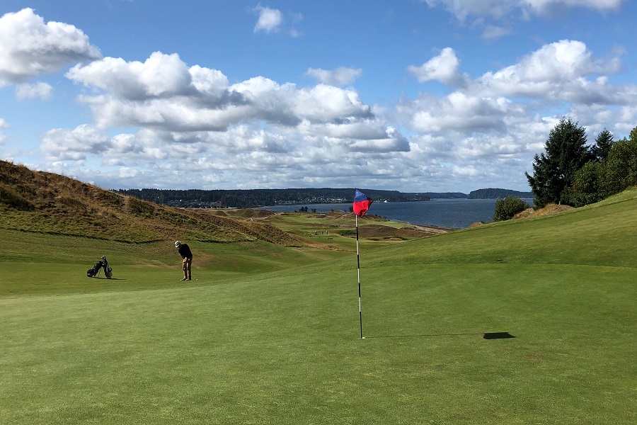 Chambers Bay Golf Course: Hole 12 Approach
